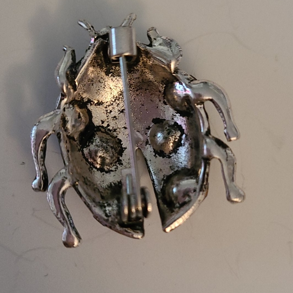 Ladybug Brooch - Picture 2 of 3